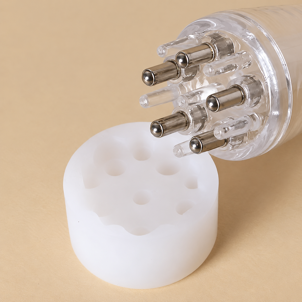 Multifunctional Scalp Applicator Comb – 6ml