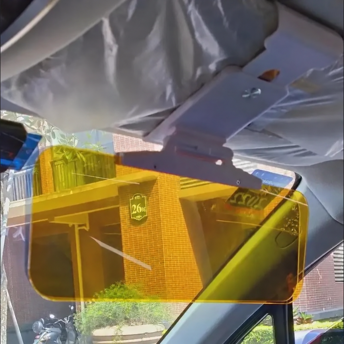 Car Sun Visor - Anti-Glare Shield