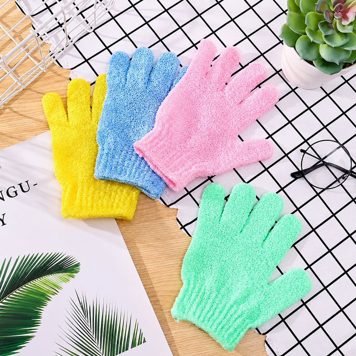 Exfoliating Body Scrub Gloves